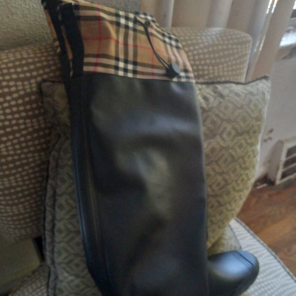 Authentic womens Burberry boots